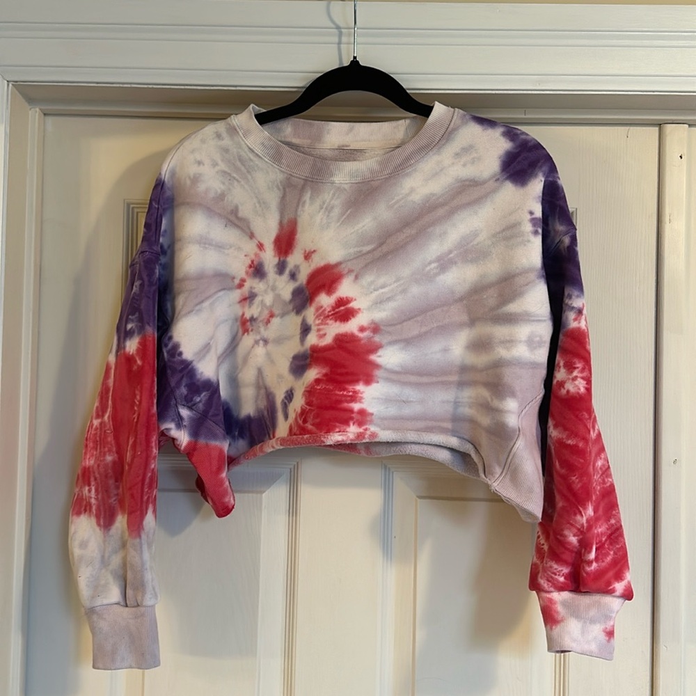 TNA CozyAF Cropped Tie Dye Crewneck